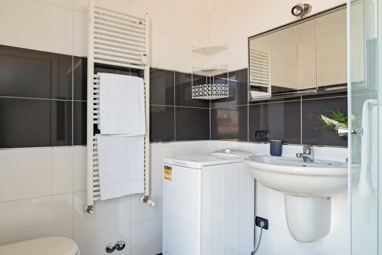 Ferienwohnung Bologna Railway Station Flat Exterior foto